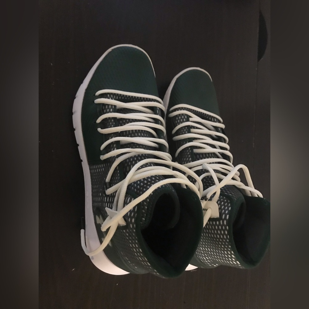 UnderArmour basketball sneakers